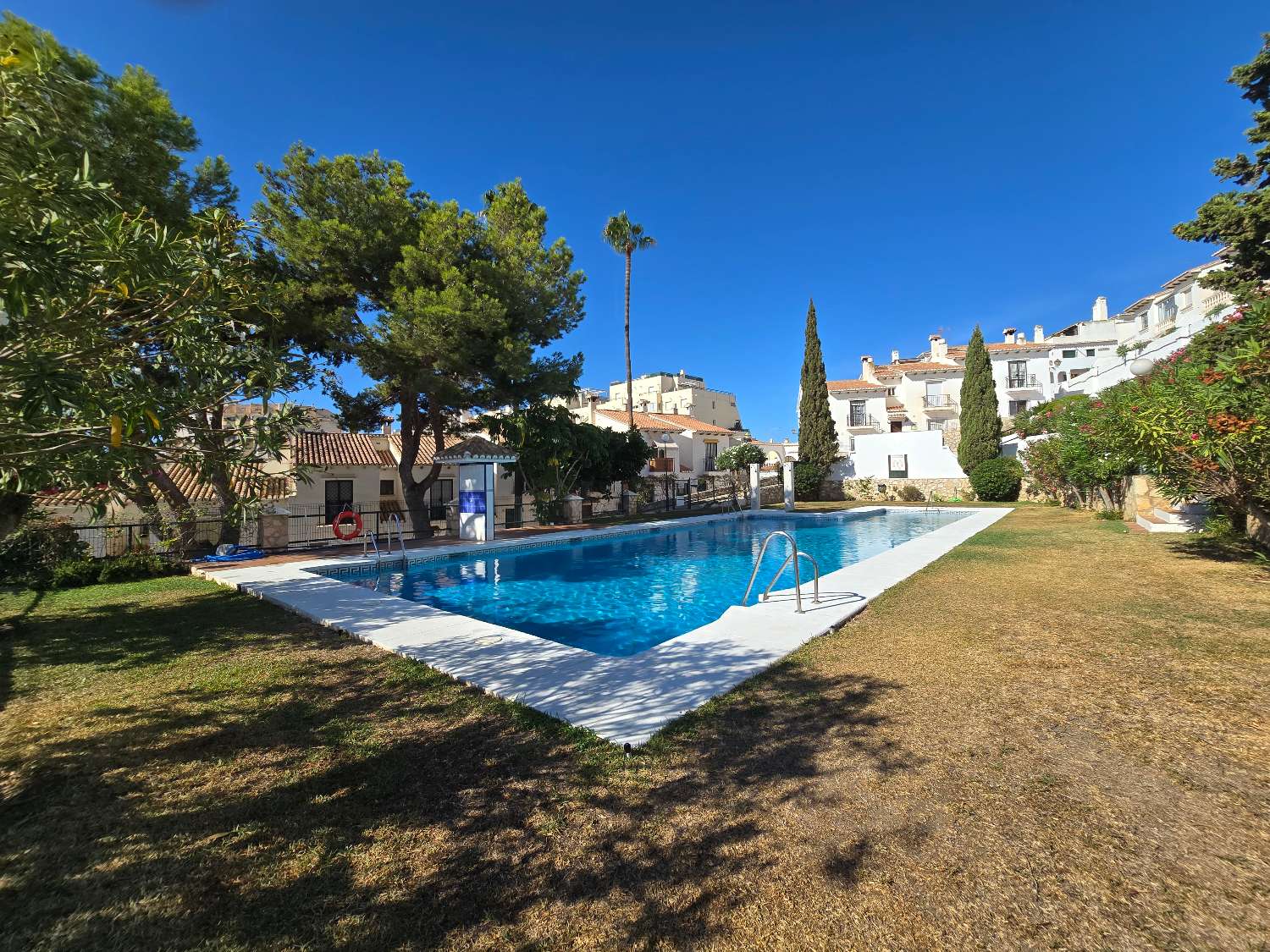 TORREQUEBRADA BENALMADENA APARTAMENTO CON GRAN TERRAZA Y VISTAS AL MAR, PISCINA Y  JARDIN JUNTO AL CAMPO DE GOLF