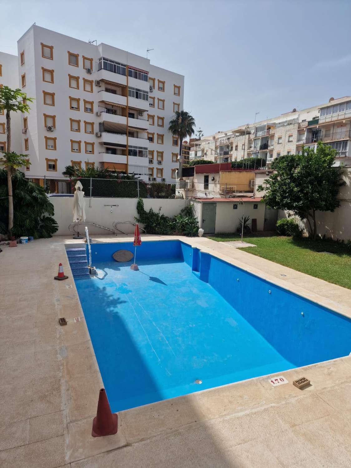 Torremolinos Centre semi-rénové avec piscine à moins de 500 m de la plage du Lido