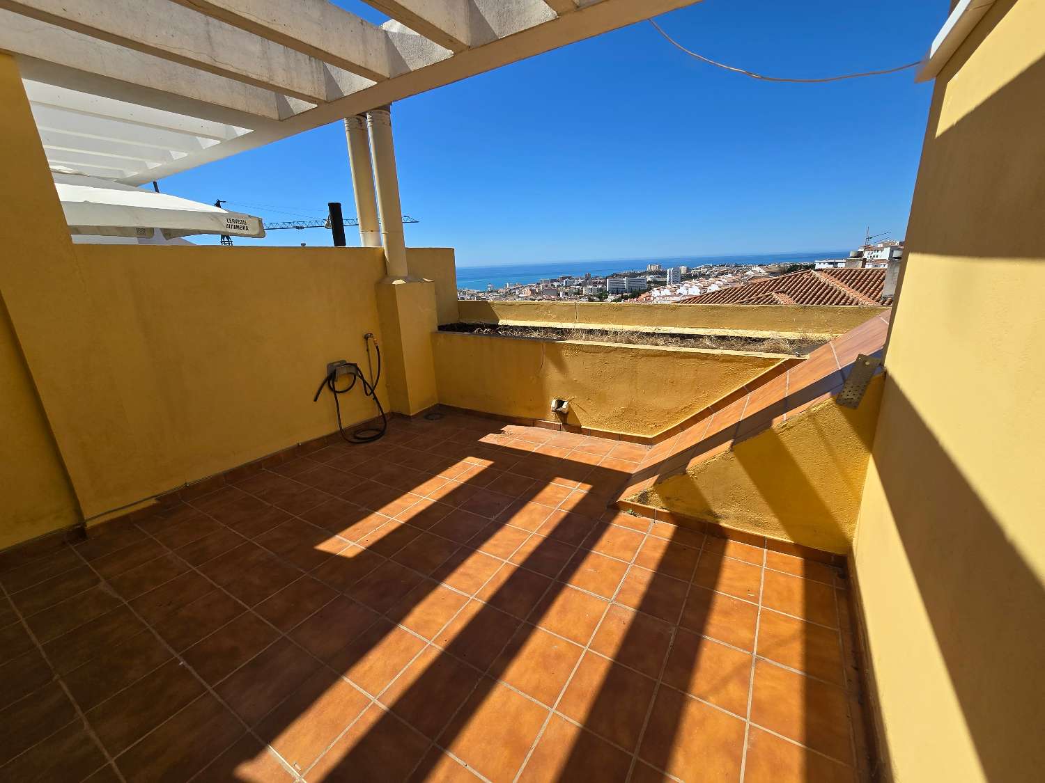 Maison de ville de 4 étages à Arroyo de la Miel avec vue sur la mer